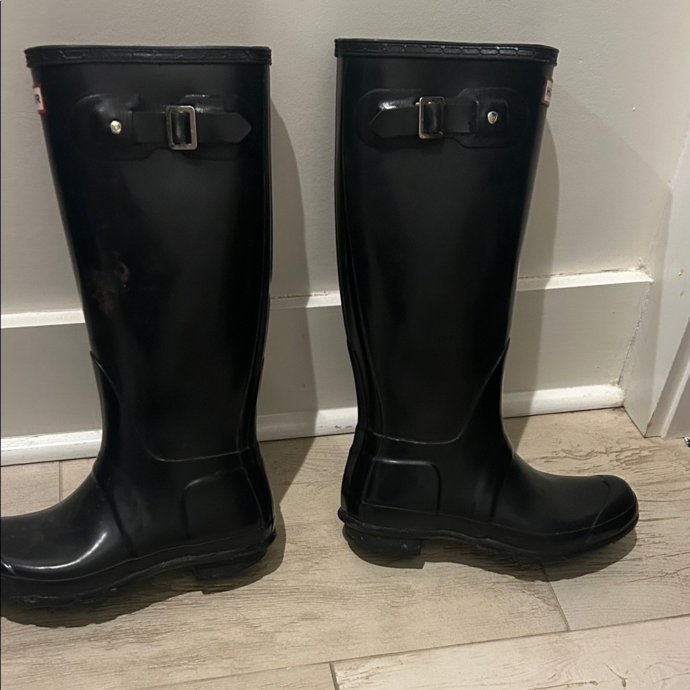 Hunter Classic Black Tall Boots - Picture 5 of 7